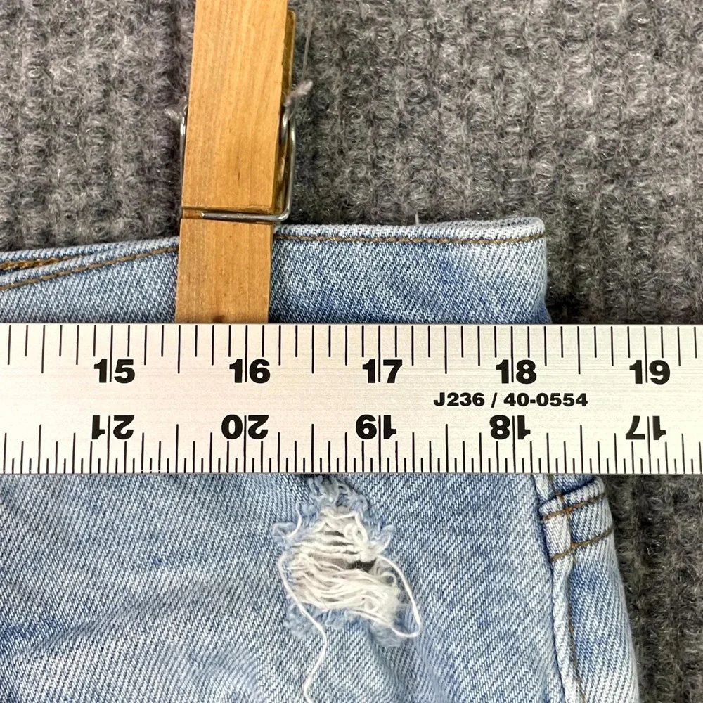 Joe's Jeans Mens 32 Blue Denim Light Wash Raw Hem Distressed Summer Streetwear